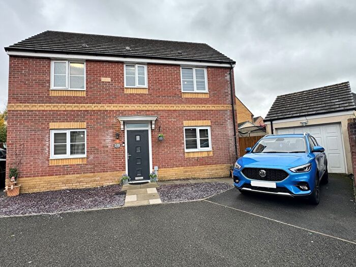 3 Bedroom Detached House For Sale In Ffordd Y Glowyr, Betws, Ammanford, Carmarthenshire., SA18