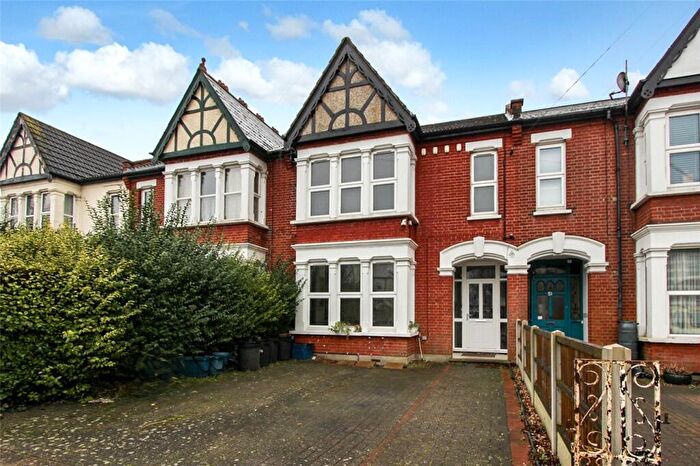 1 Bedroom Apartment To Rent In Finchley Road, Westcliff-on-Sea, Essex, SS0