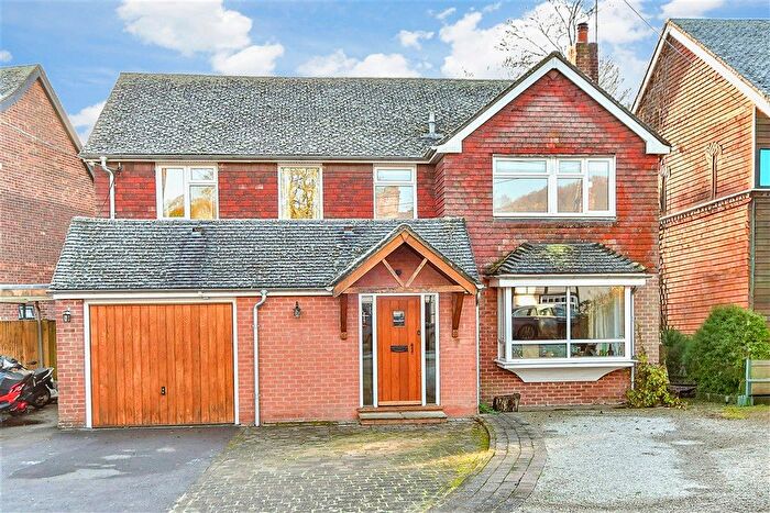 4 Bedroom Detached House For Sale In The Street, Newnham, Sittingbourne, Kent, ME9