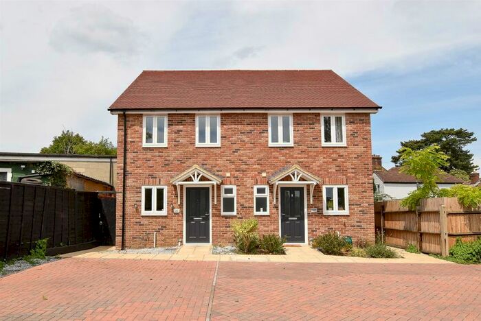 2 Bedroom Semi-Detached House To Rent In Dahlia, D New Road, Ditton, ME20