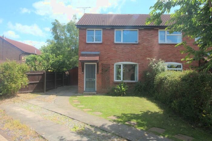 3 Bedroom Semi-Detached House To Rent In Bluebell Close, Huntington, Chester, Cheshire, CH3