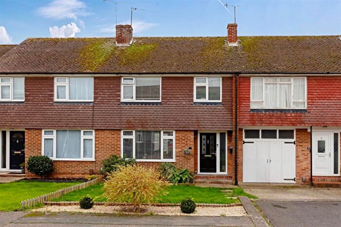 3 Bedroom Terraced House For Sale In Roedean Road, Worthing, BN13