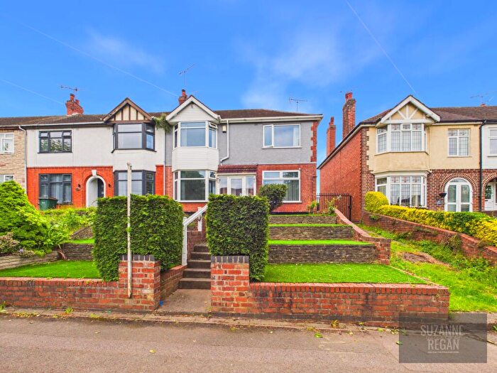 4 Bedroom End Of Terrace House For Sale In Allesley Old Road, Chapelfields, Coventry, West Midlands, CV5