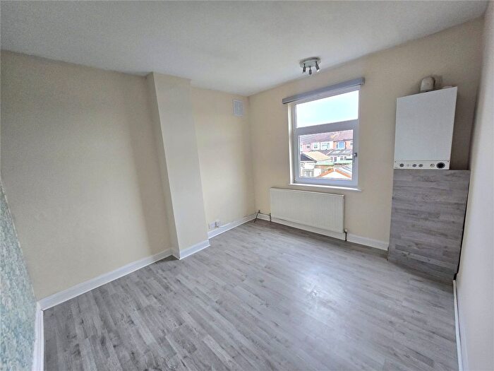 3 Bedroom End Of Terrace House For Sale In Cheveral Avenue, Radford, Coventry, CV6