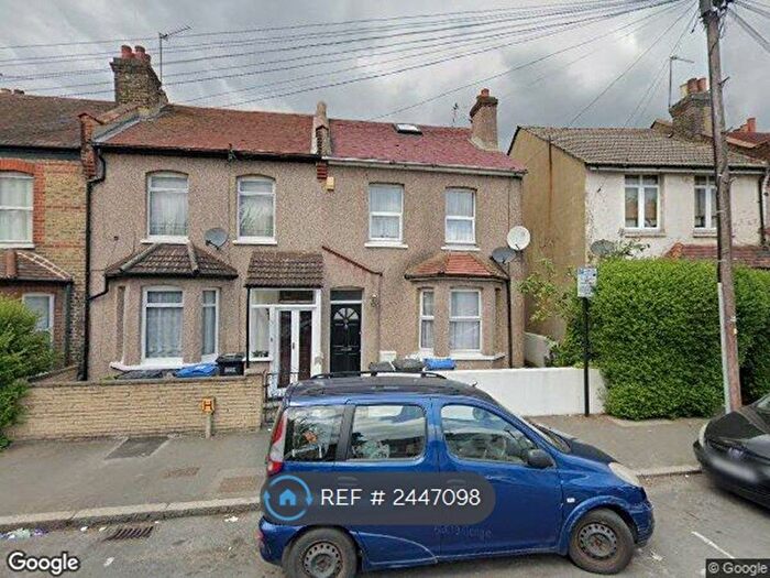 2 Bedroom Flat To Rent In Nursery Road, Thornton Heath, CR7