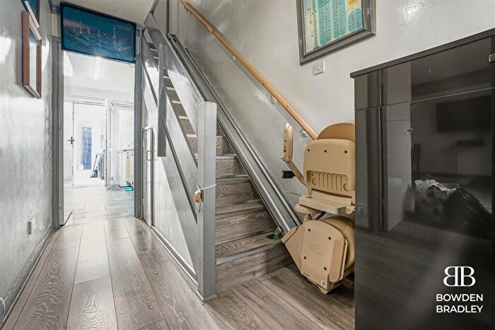 3 Bedroom Terraced House For Sale In Warren Gardens, Stratford, E15