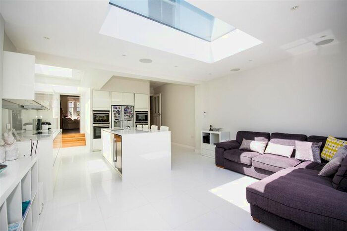 5 Bedroom Semi-Detached House To Rent In Grosvenor Avenue, East Sheen, SW14