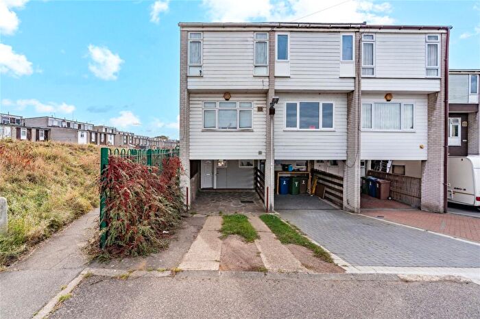 3 Bedroom End Of Terrace House For Sale In Felicia Way, Grays, Essex, RM16