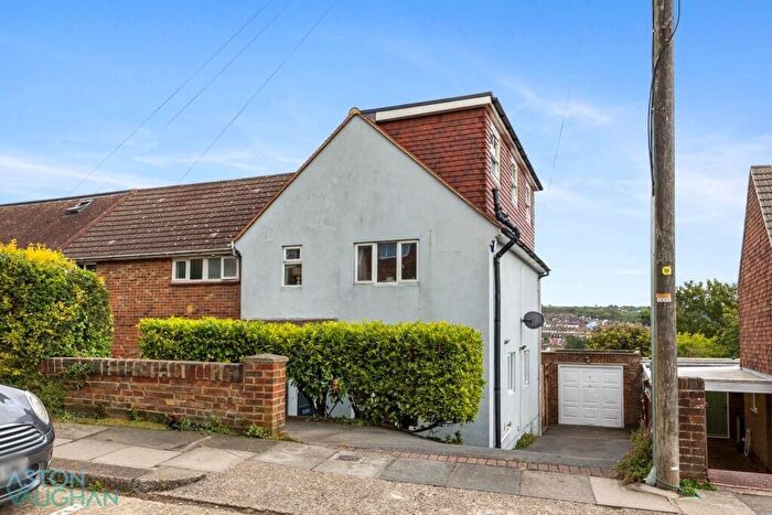 4 Bedroom End Of Terrace House For Sale In Waverley Crescent, Brighton, BN1