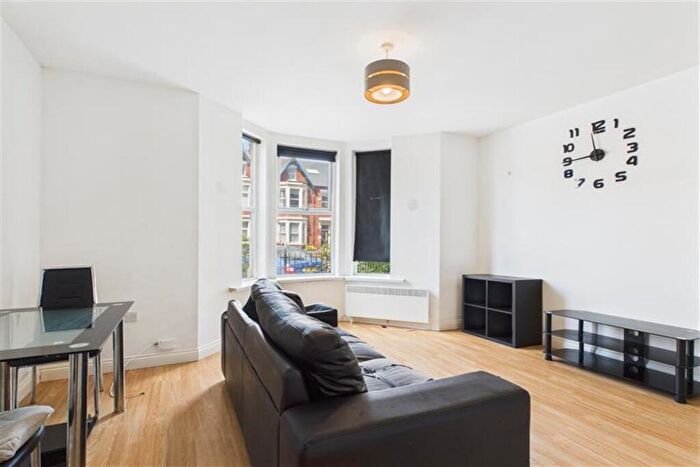 1 Bedroom Flat To Rent In Wingrove Road, Newcastle Upon Tyne, NE4