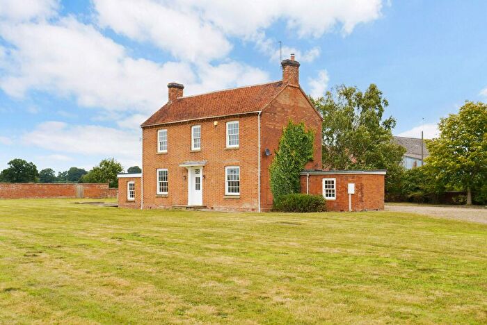 3 Bedroom Farm House To Rent In Wasperton Farmhouse, Wasperton, CV35