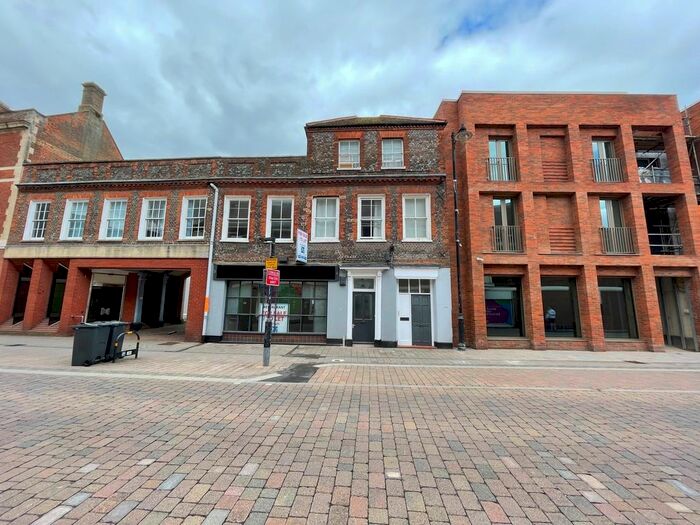 2 Bedroom Flat To Rent In Bartholomew Street, Newbury, RG14