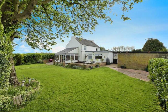 3 Bedroom Equestrian Facility For Sale In Doddington Road, Chatteris, PE16
