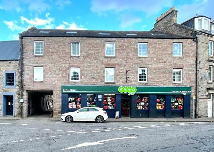 2 Bedroom Flat To Rent In Canal Street, Perth, Perthshire, PH2