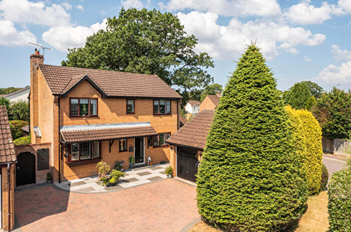 4 Bedroom Detached House For Sale In Webbers Way, Willand, Cullompton, EX15