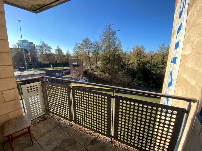 2 Bedroom Flat To Rent In Roman Wall, Bath Lane, LE3