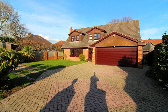 4 Bedroom Detached House For Sale In Sandringham Road, Fareham, Hampshire, PO14