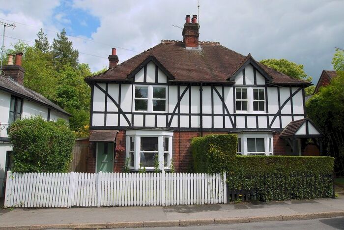 3 Bedroom Semi-Detached House To Rent In Chevening Road, Sundridge, Sevenoaks, TN14