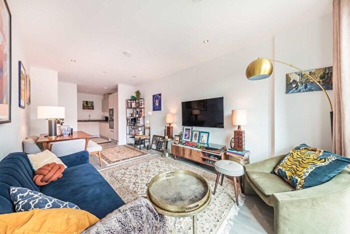 1 Bedroom Flat To Rent In Benedict Road, London, SW9