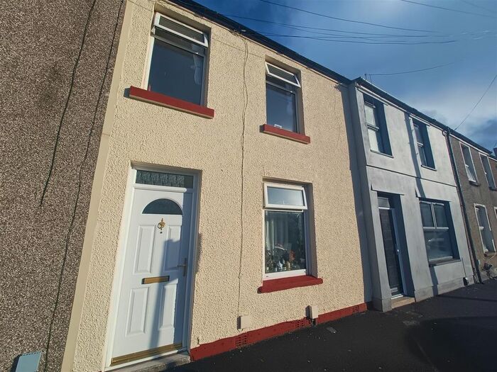 4 Bedroom Property To Rent In Cathays Terrace, Cardiff, CF24