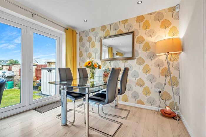 3 Bedroom Detached House For Sale In New Chapel Lane, Penistone, S36