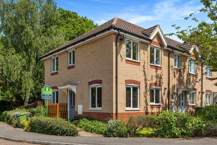 2 Bedroom House To Rent In Melville Gardens, Sarisbury Green, Southampton, SO31