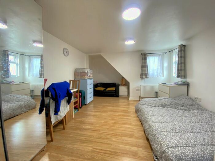 1 Bedroom Flat To Rent In Roxborough Road, Harrow, HA1