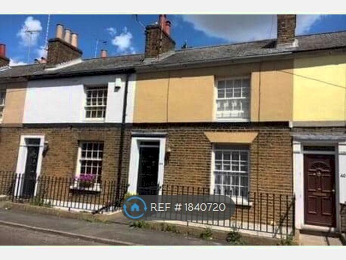 3 Bedroom Terraced House To Rent In East Terrace, Gravesend, DA12
