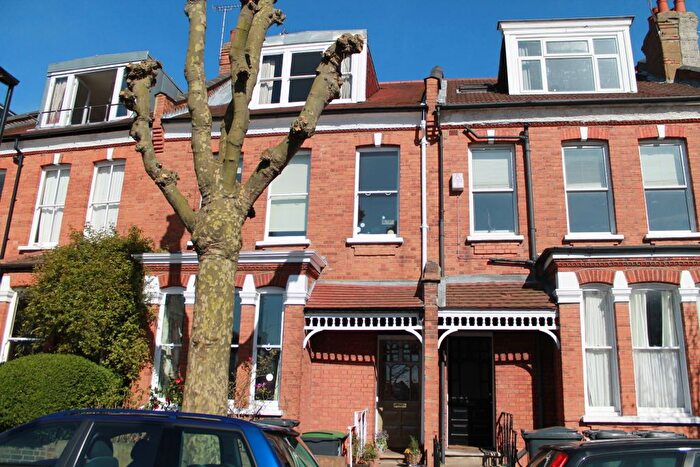 1 Bedroom Flat To Rent In Fortis Green Avenue, London, N2