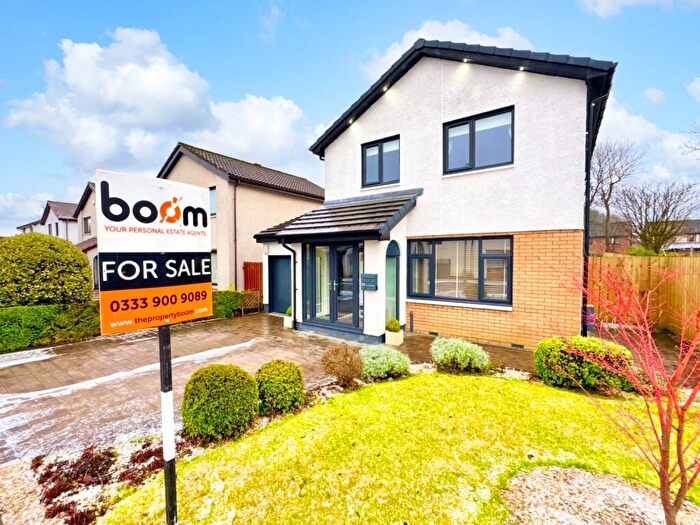 3 Bedroom Detached House For Sale In Broomlands Crescent, Erskine, PA8
