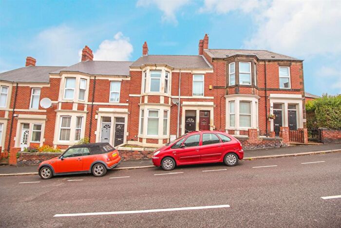 2 Bedroom Flat For Sale In Enfield Road, Gateshead, NE8