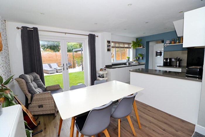 4 Bedroom Semi-Detached House For Sale In Parkway, Little Paxton, St. Neots, Cambridgeshire, PE19