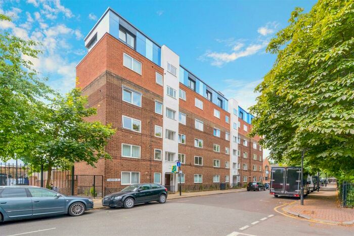 1 Bedroom Flat To Rent In Barwell House, Menotti Street, London, E2