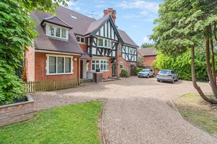 2 Bedroom Flat To Rent In Frithwood Avenue, Northwood, HA6