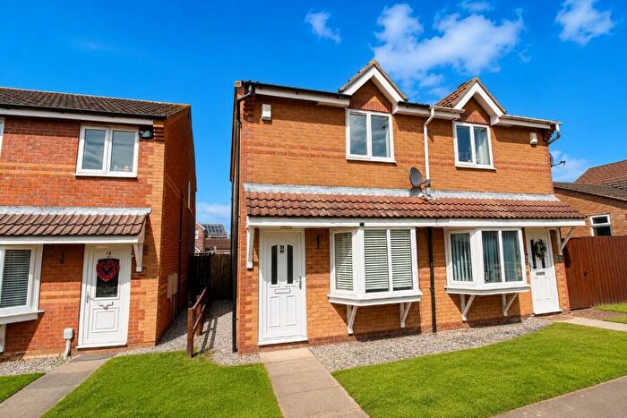 2 Bedroom Semi-Detached House For Sale In Kingsbury Way, Kingswood, Hull, East Riding Of Yorkshire, HU7