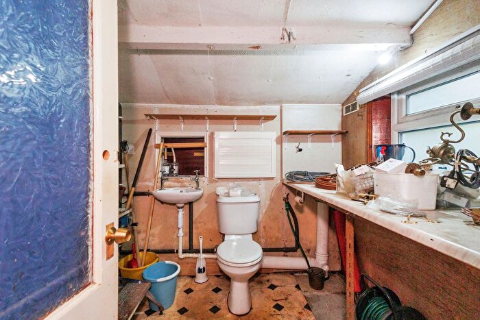 2 Bedroom Terraced House For Sale In Delph New Road, Delph, Oldham, Greater Manchester, OL3