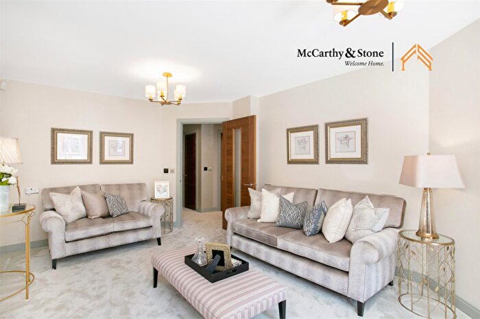 2 Bedroom Retirement Property For Sale In Augustus House, Virginia Water, GU25