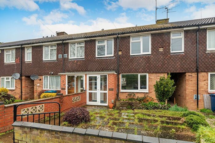3 Bedroom Terraced House For Sale In Holt Weer Close, Oxford, OX2