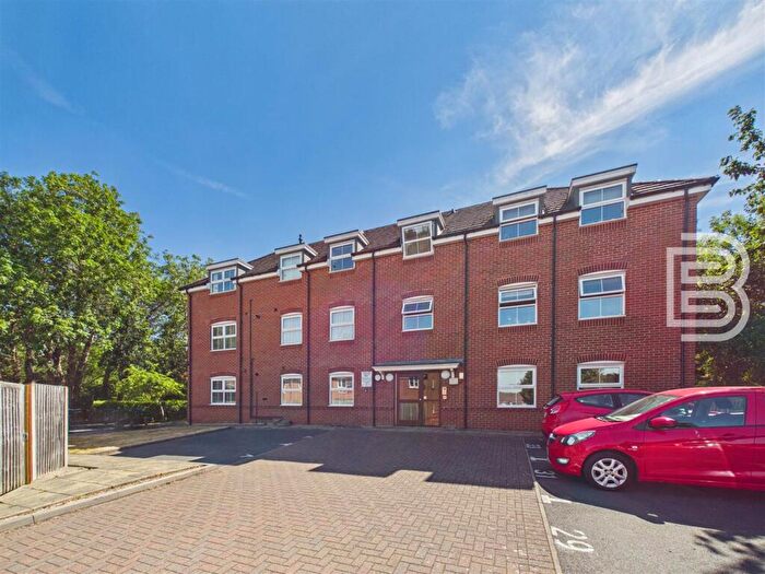 2 Bedroom Apartment For Sale In Blossom Way, CV22
