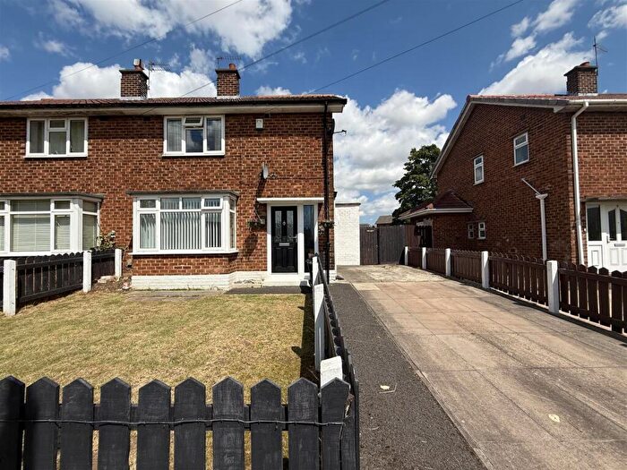 3 Bedroom Semi Detached House For Sale In Buxton Moor Crescent, Darlington, DL1