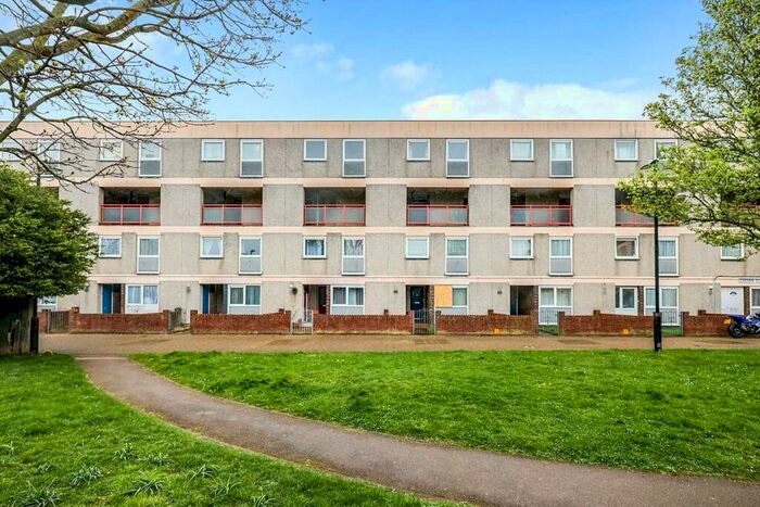 2 Bedroom Flat To Rent In Flat Crown Court Crown Street, Portsmouth, PO1