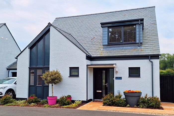 3 Bedroom Detached House For Sale In Hingston View, Moretonhampstead, TQ13