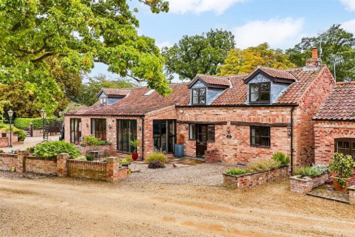 3 Bedroom Barn Conversion For Sale In The Hollies, Cotgrave, Nottinghamshire, NG12