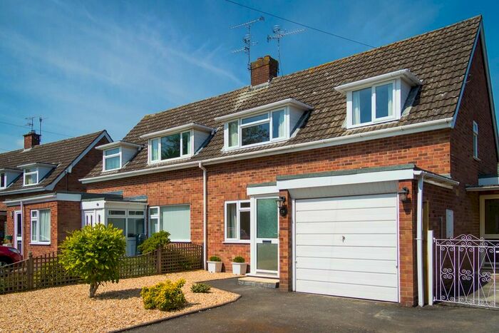 3 Bedroom Property To Rent In Ombersley Road, Droitwich, WR9