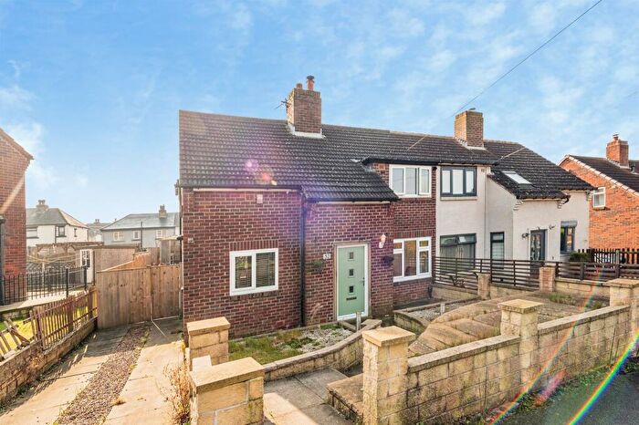 3 Bedroom Semi Detached House For Sale In Ings Way East, Lepton, Huddersfield, HD8