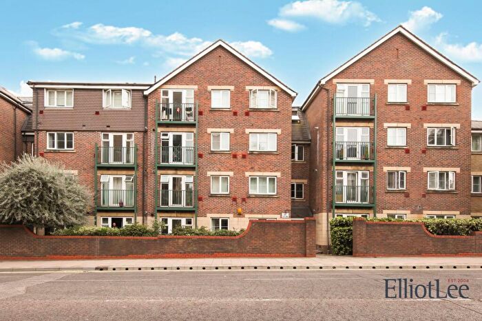 2 Bedroom Flat For Sale In Sheepcote Road, Harrow, HA1