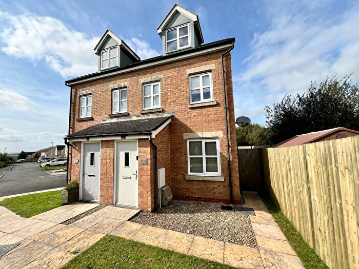 3 Bedroom Semi-Detached House To Rent In Erwau'r Garn, Carway, Kidwelly, SA17