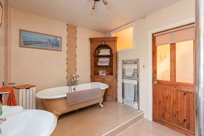 3 Bedroom Terraced House For Sale In Eastgate, Pickering, YO18