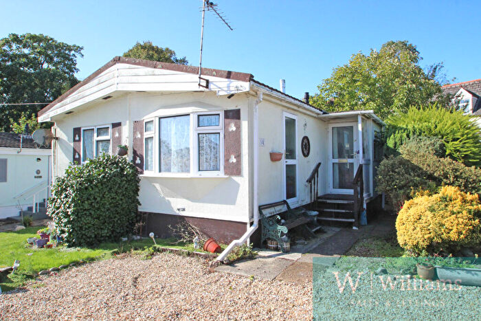 1 Bedroom Park Home For Sale In Fernhill Park, Wootton Bridge, Ryde, Isle Of Wight, PO33