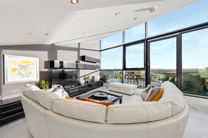 4 Bedroom Penthouse To Rent In Great Ancoats Street, Manchester, Greater Manchester, M4
